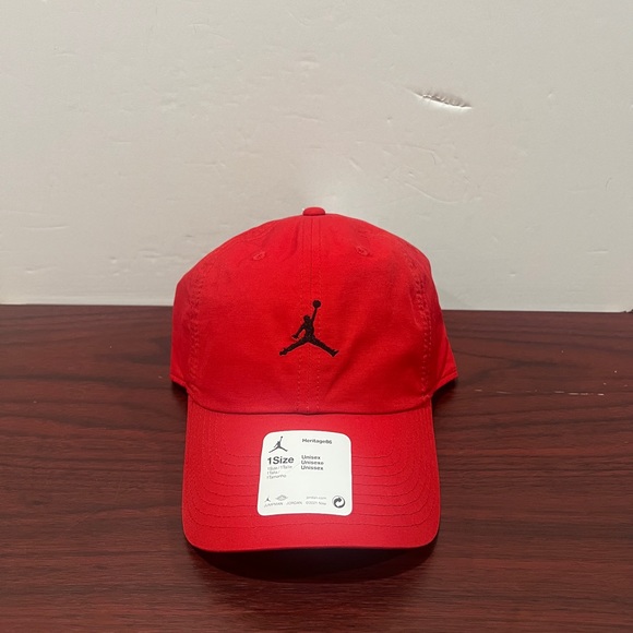 Jordan, Heritage86 Hat, DC3673-687, Red & Black - Picture 1 of 8
